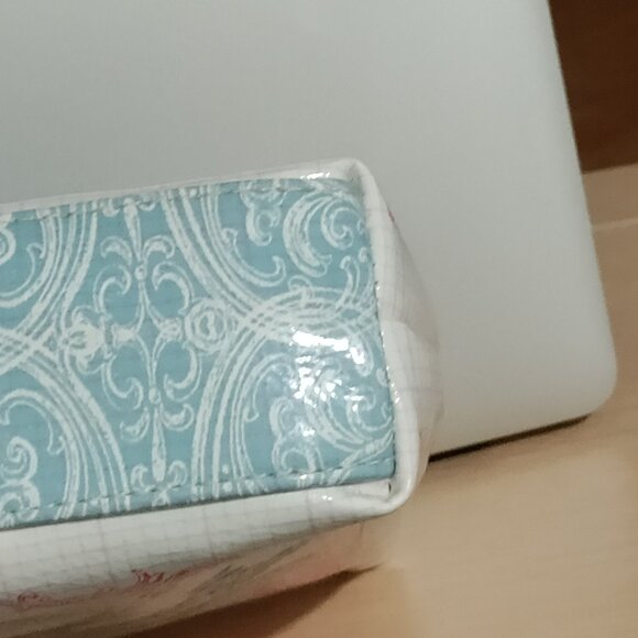 Papaya Art 'Little by Little' Large Tassel Pouch w/ Elephant design - Picture 4 of 11